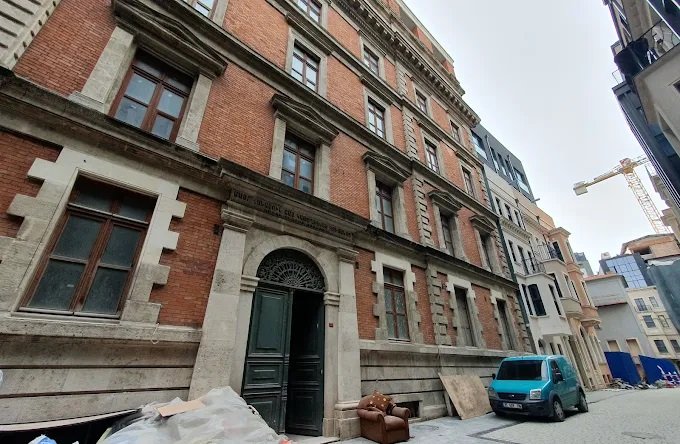 Lee más sobre el artículo Edificio Anarad Hığutyun
