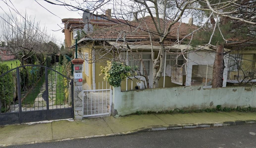 En este momento estás viendo Casa en Mithatpaşa Sk. Kanlıca