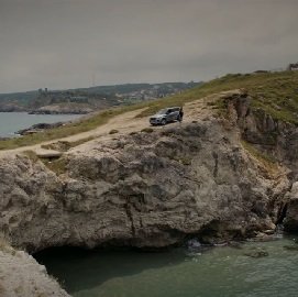 Helin simula su suicidio