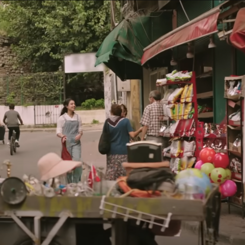 Apartamento de Aslı, Hülya, Sezin y Murat