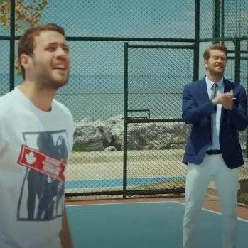 Mert le pide ayuda a Kerem 