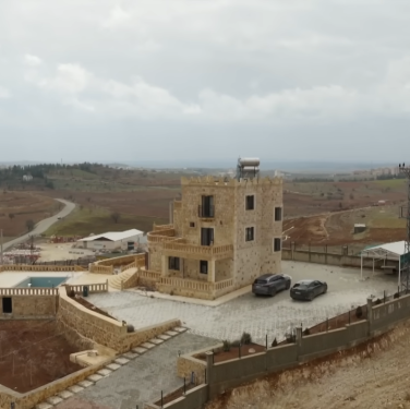 Casa donde Zerrin se encuentra con su bebé