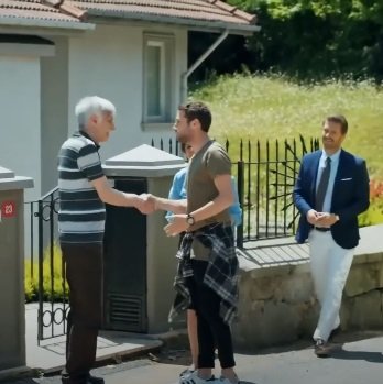 Casa de Bedia y Mert Çalhan