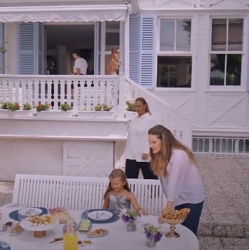 El trabajo de niñera de Zeynep