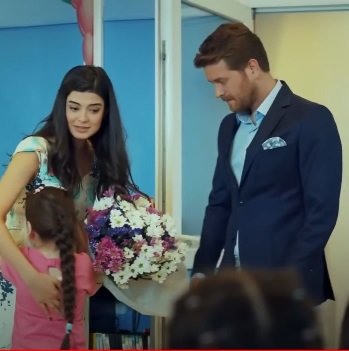 Colegio donde trabaja Sirin