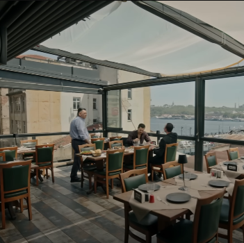 Las sospechas de Eşref