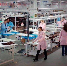 Fabrica textil donde trabaja Asiye