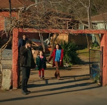 La casa y el gallinero de Orhan 