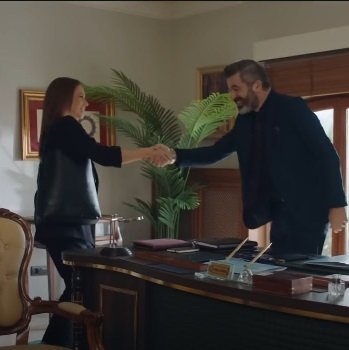 Holding de Ertuğrul bey