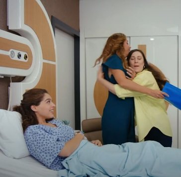 Efsun se recupera de sus heridas