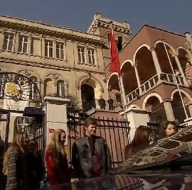 Instituto donde estudia Nihal