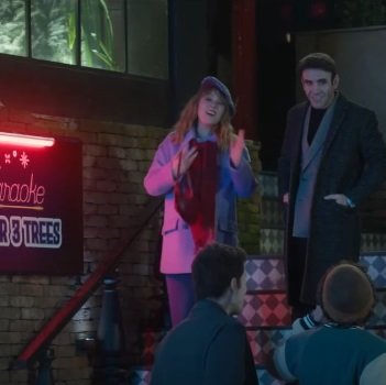 De fiesta en el karaoke