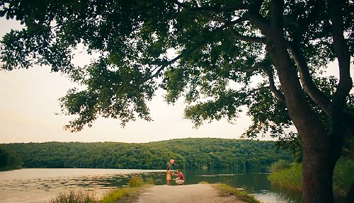 Nota de cumpleaños en globo rojo