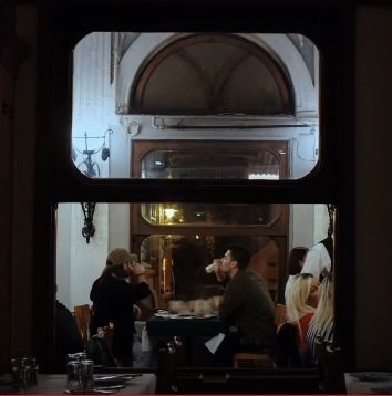 Umut se reúne con sus colaboradores