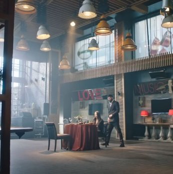 Tahir sorprende a Farah