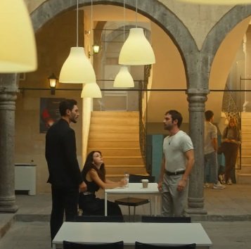 Ateş le propone matrimonio a Feraye