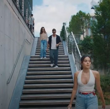 La universida de Rüya, Alaz y Çağla