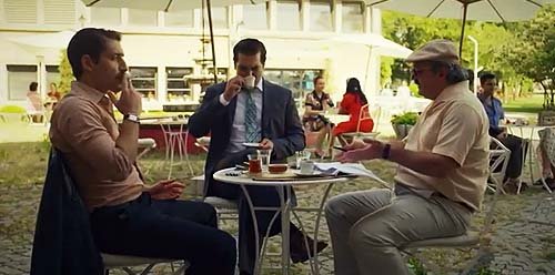 Convenciendo al director